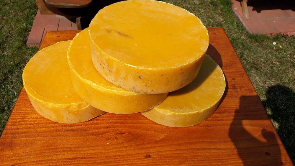 Naturalny wosk pszczeli z własnej pasieki