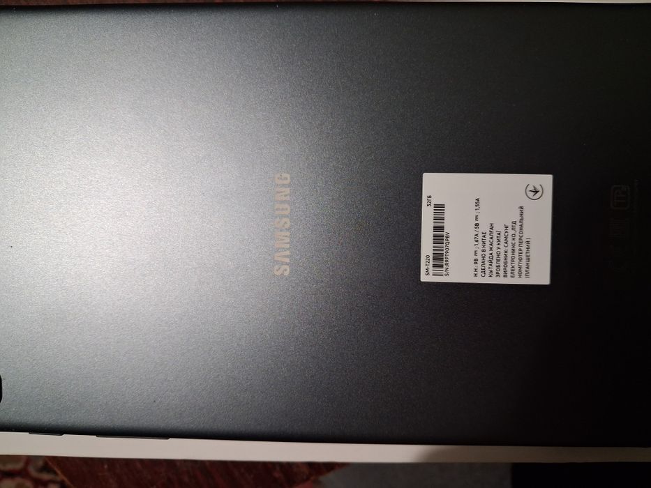 Планшет Samsung Galaxy Tab A7 Lite 
• Дисплей: 8.7" TFT (1340×800)