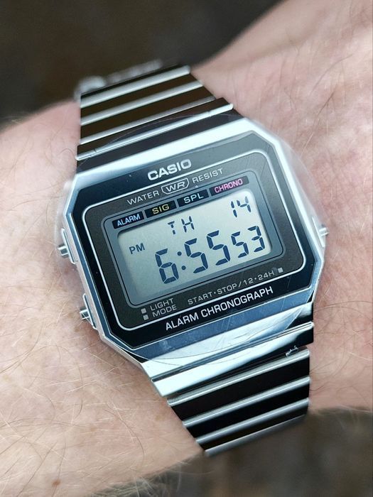 Годинник  CASIO A700WE-1A Оригінал Гарантія Ретро Касио