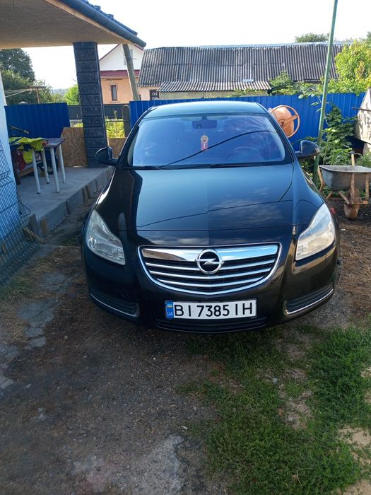 Opel insignia 2009 рік 2.0 бензин Обмін