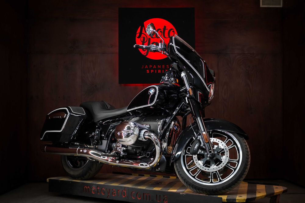 BMW R18 із Японії