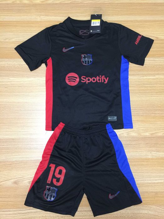 Strój dziecięcy #19 Lamine Yamal FC Barcelona wyjazdowa R.24