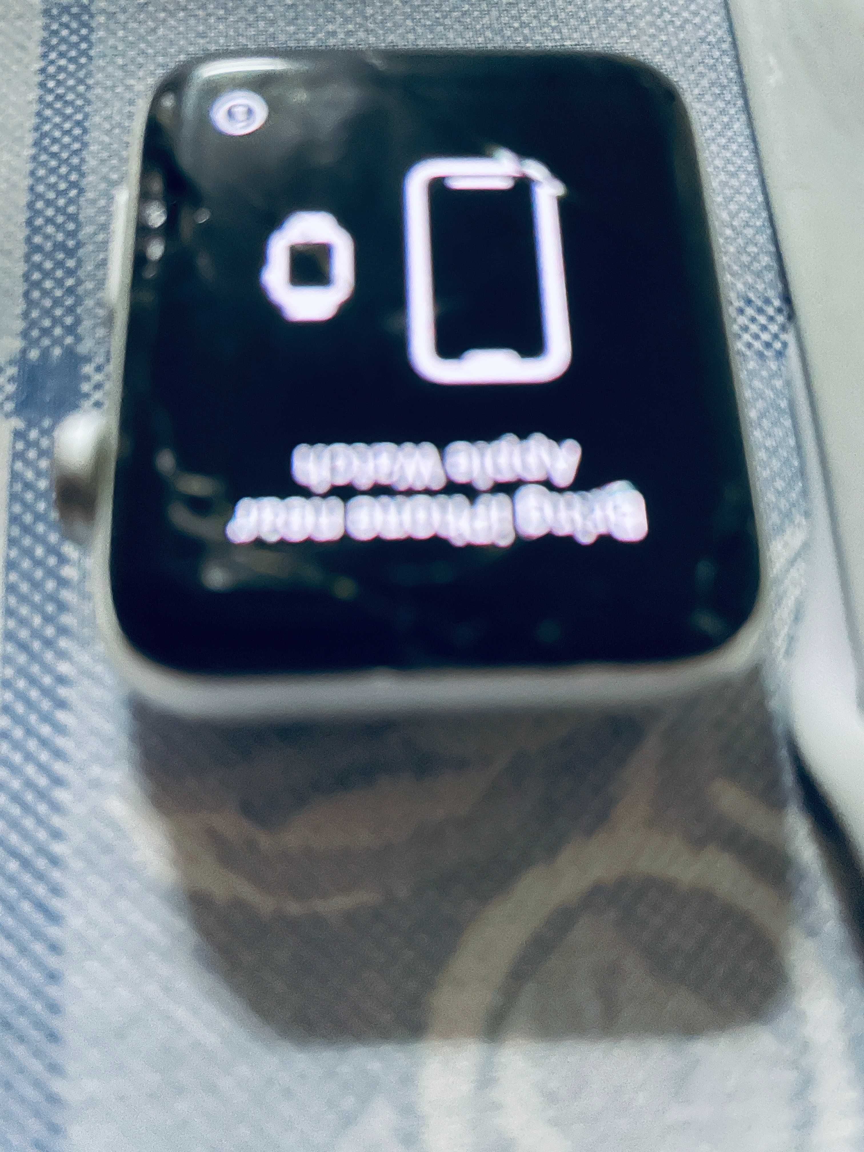 SmartWatch Apple série 3 42mm com ecran partido