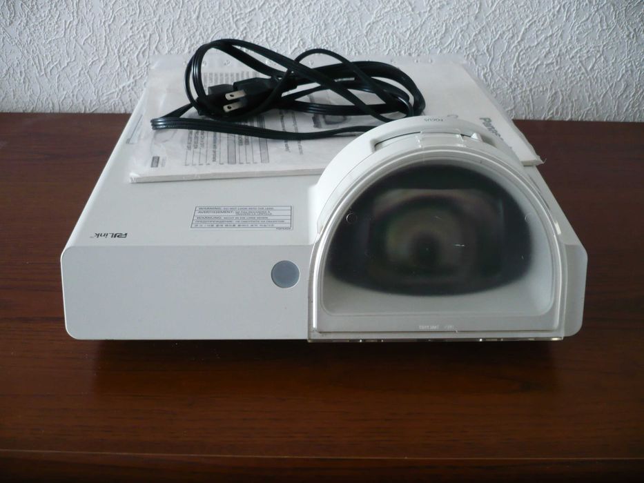 Проектор Panasonic