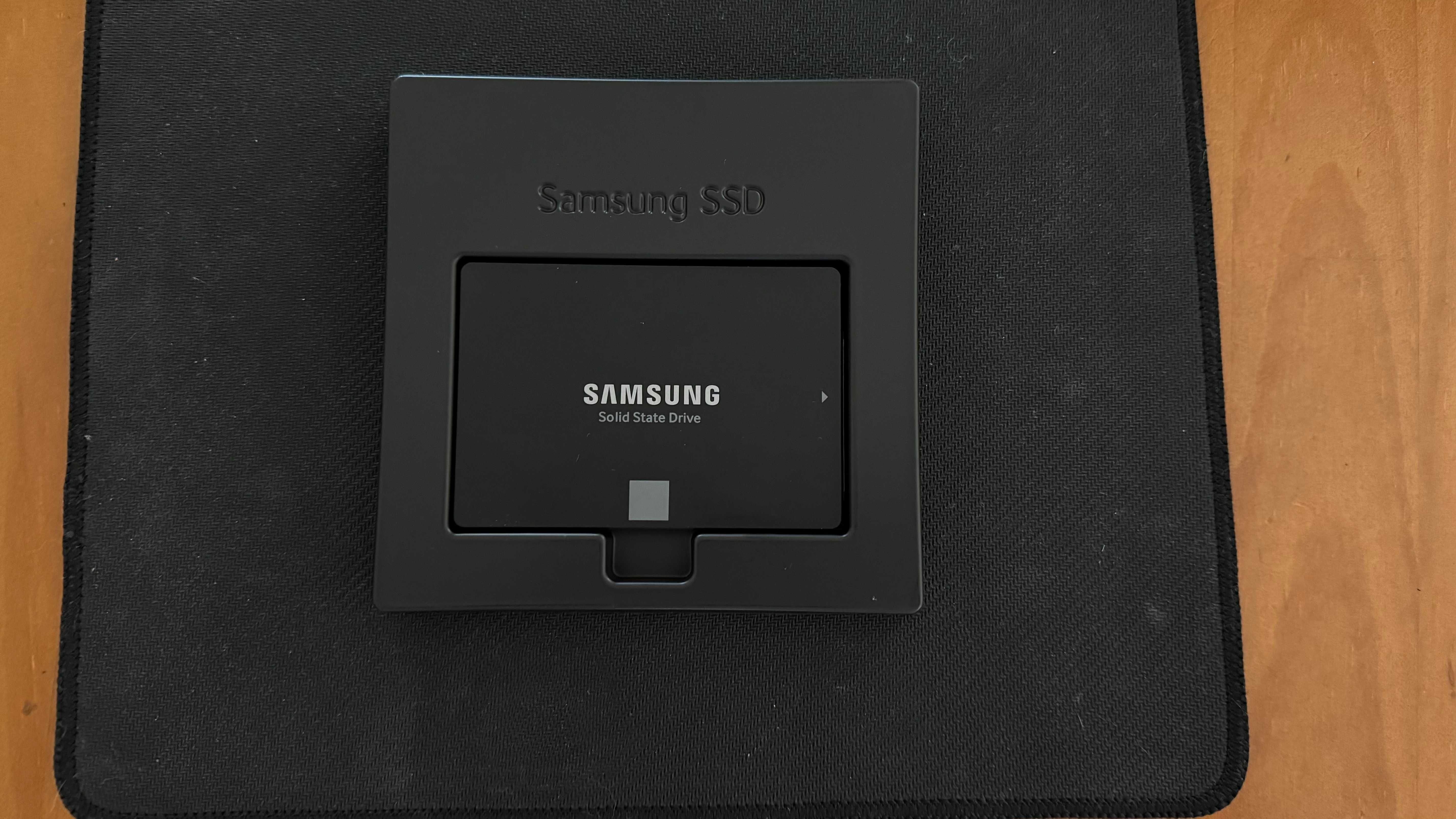 Disco SSD Interno SAMSUNG 250GB 860 EVO 250 GB