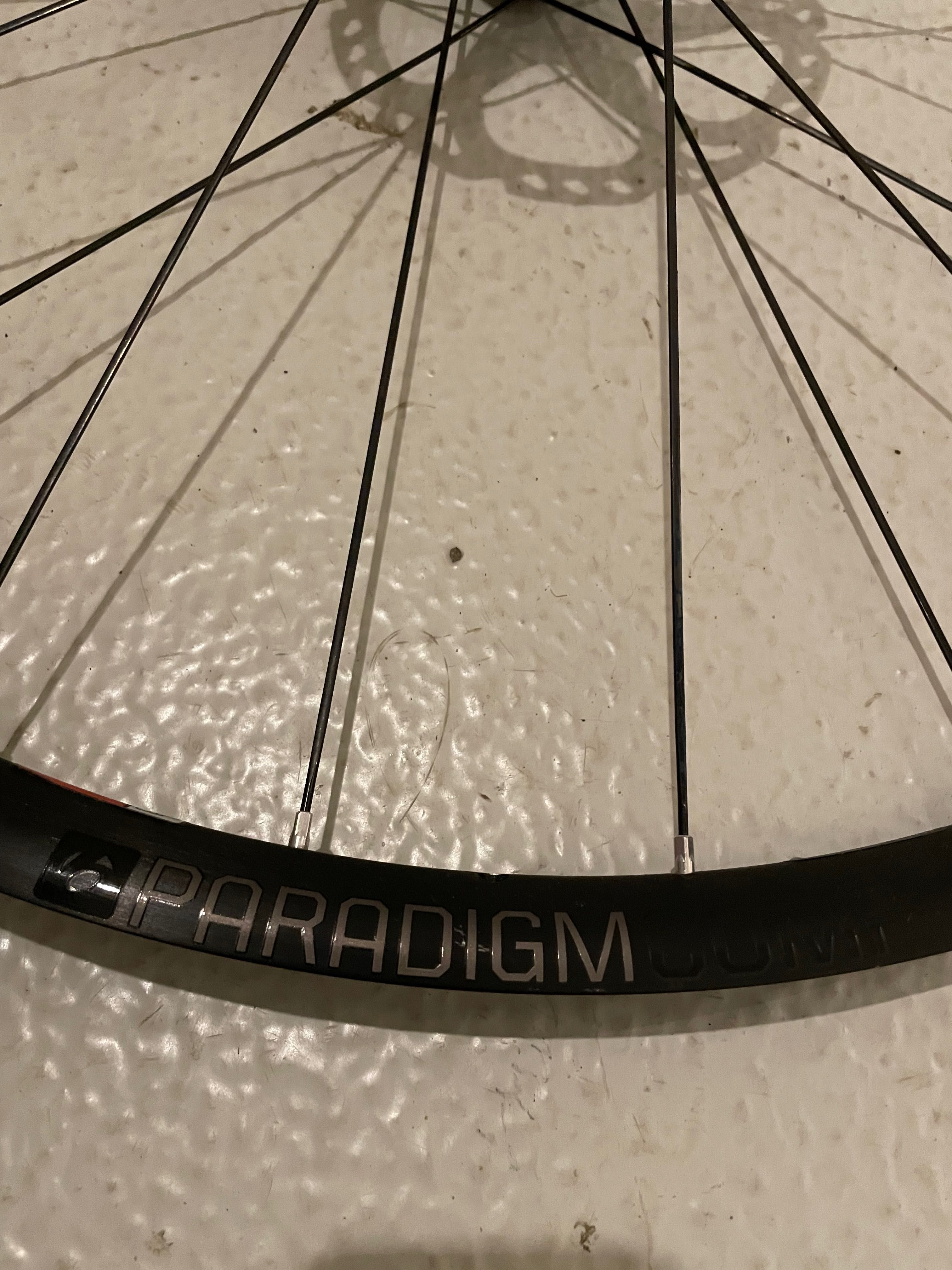 Komplet koła Bontrager Paradigm Comp TLR + tarcze hamulcowe