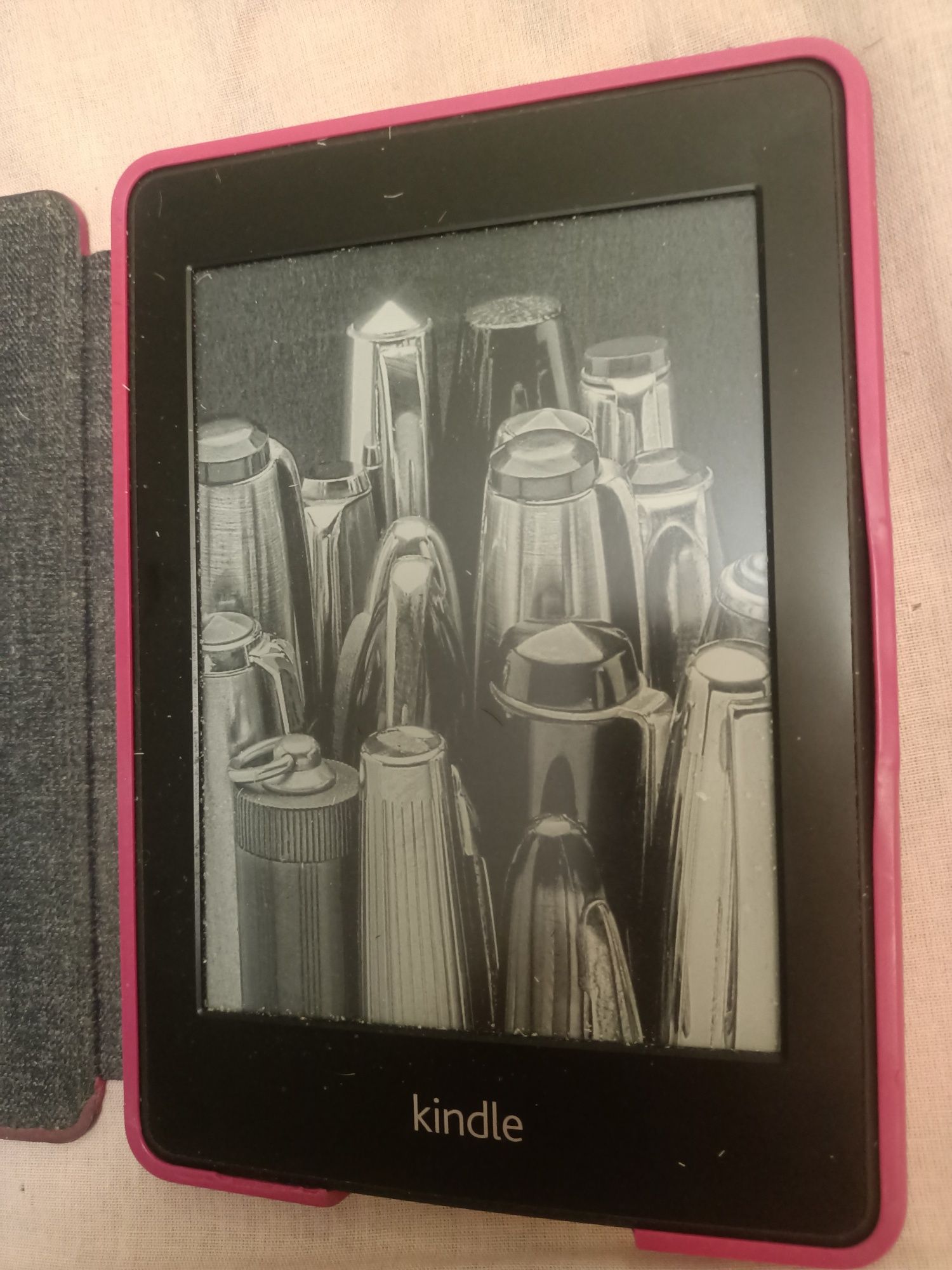 Электронная книга Amazon Kindle Paperwhite (2013) Black б/у
Электронна