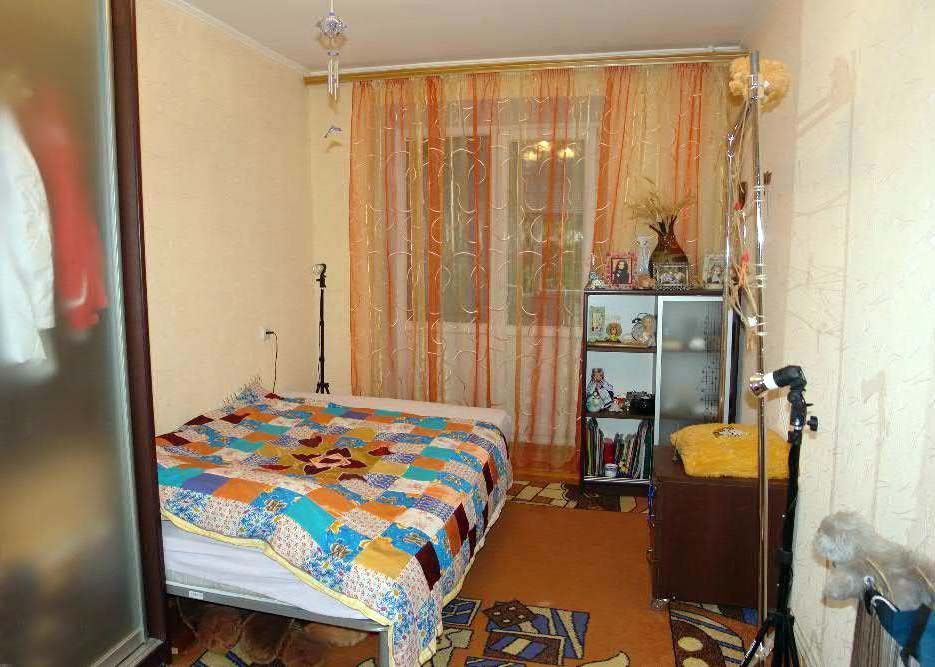 Продам 3 ком. квартиру .