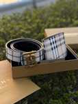 Ремінь Burberry ; Гаманець Burberry