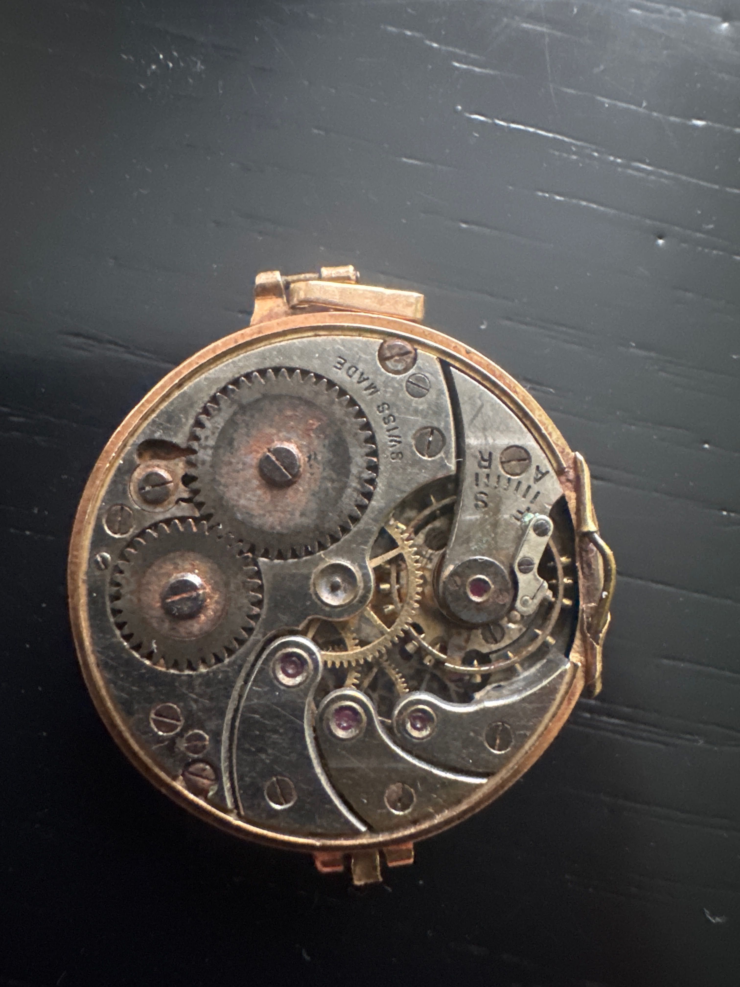 Годинник Tavannes Watched. Co