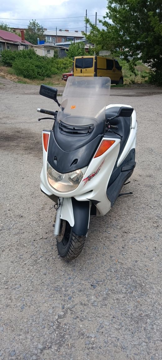 Ямаха  маджести 250см3
