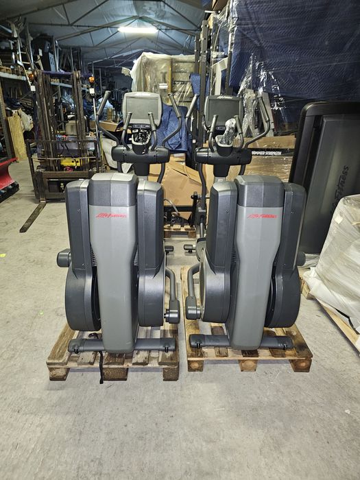 Life Fitness 95X Orbitrek Cross Trainer z konsolą Engage