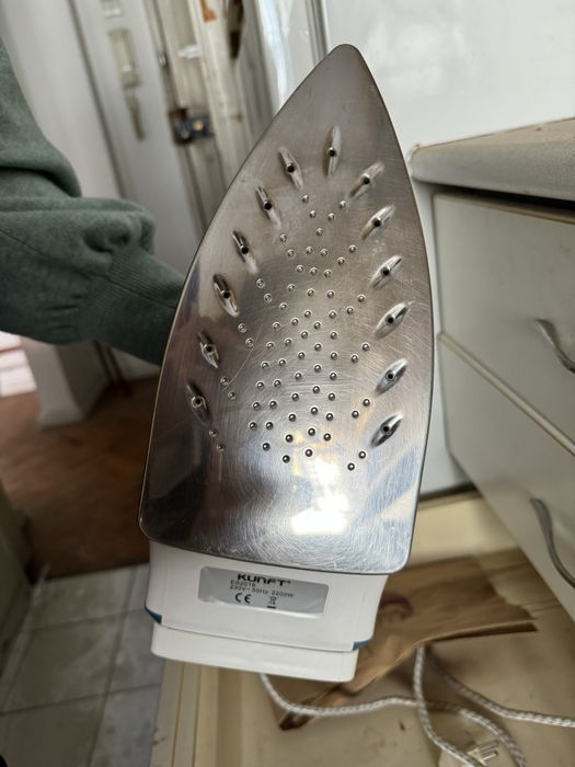 Ferro de Engomar Kunft