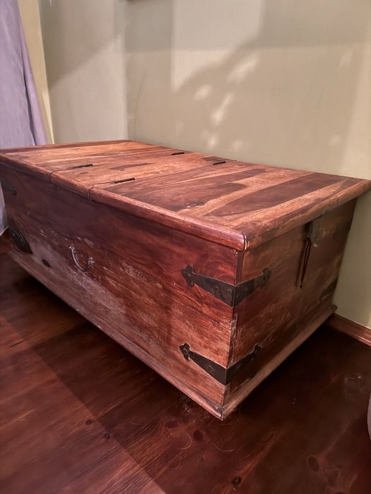 Komplet łóżko 2 szafki nocne , skrzynia. Belldeco.