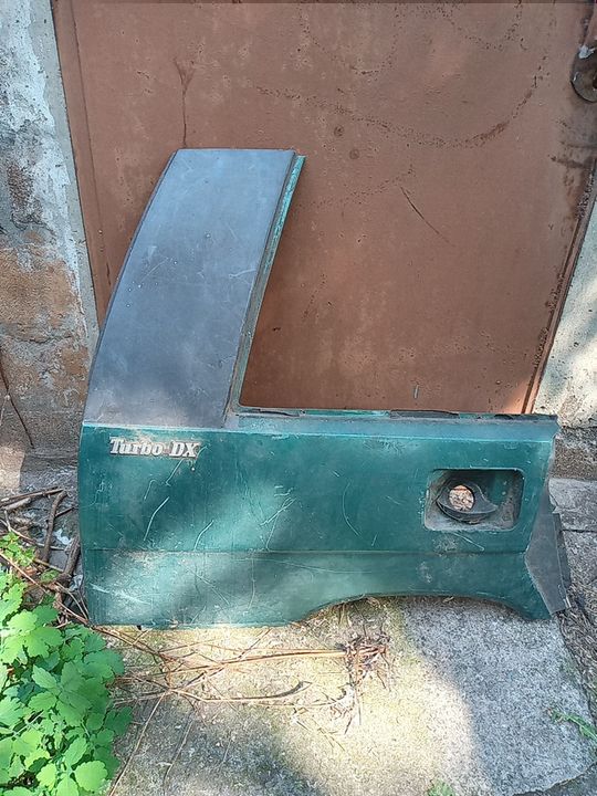 Продам комплект дверей .