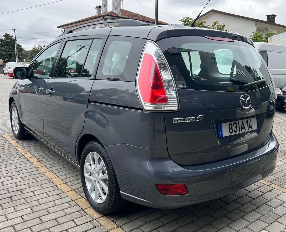 Mazda 5  . 140cv  7 lugares