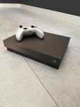 Xbox one x gold rush edition 1Tb