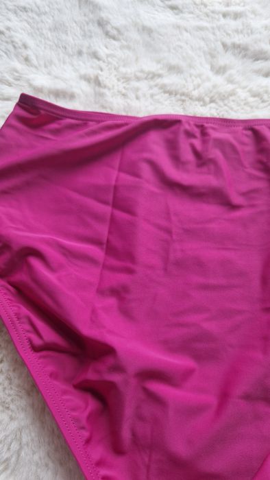 Fuksjowe majtki od stroju kąpielowego r. 46