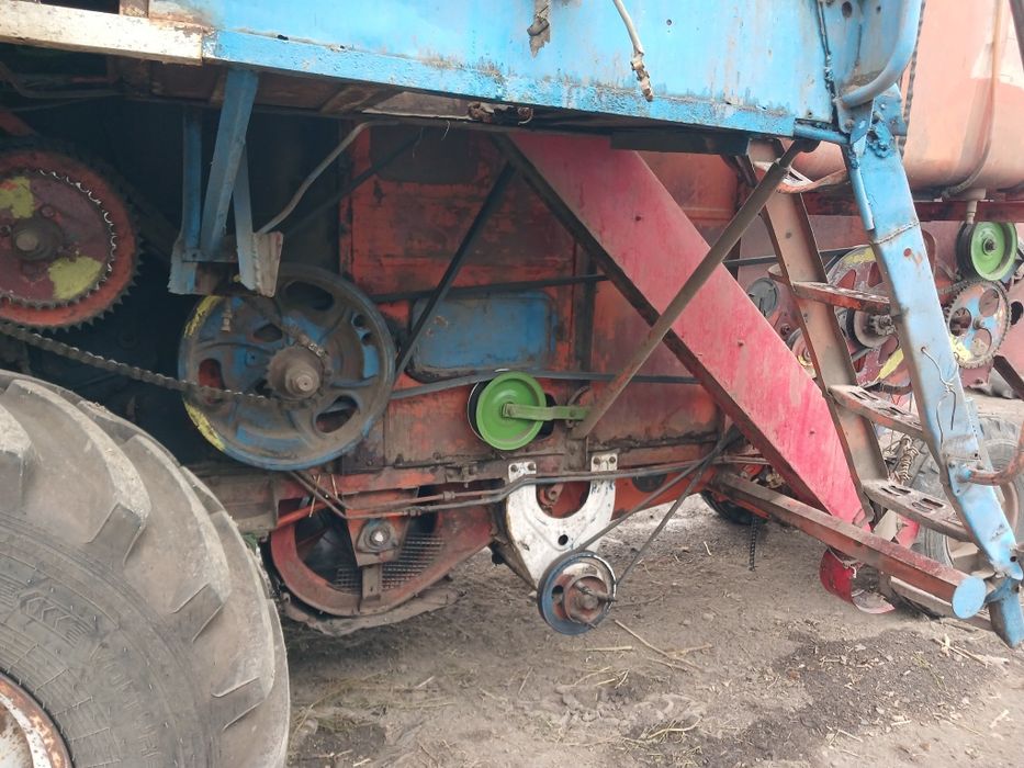 Продам комбаїн Нива ск5
