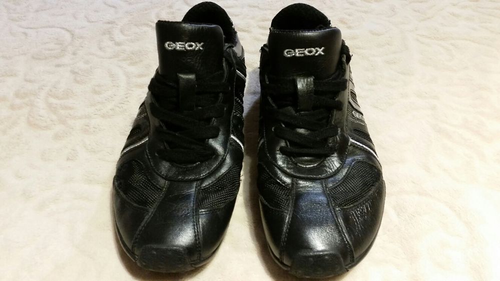Buty GEOX oddychające czarne sportowe 39 damskie 24 , 5 cm skóra
