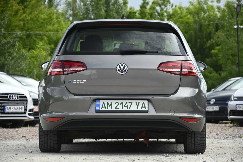 Volkswagen e-Golf 2015