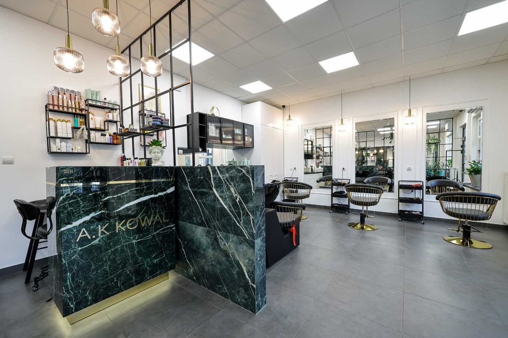 Stanowiska fryzjerskie pod wynajem na miesiąc lub godziny!