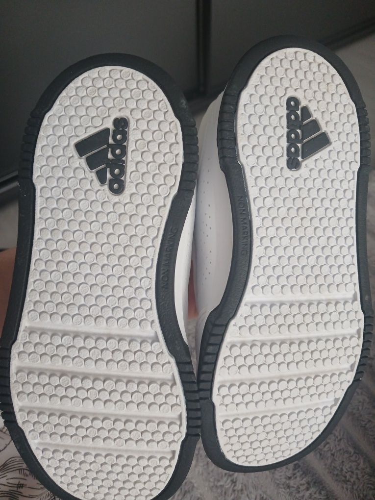 Кросівки adidas оригінал