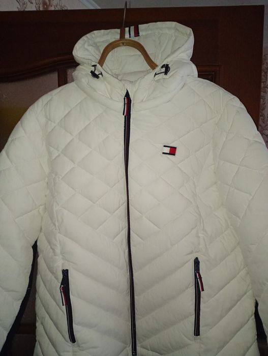 Продам женскую зимнюю куртку