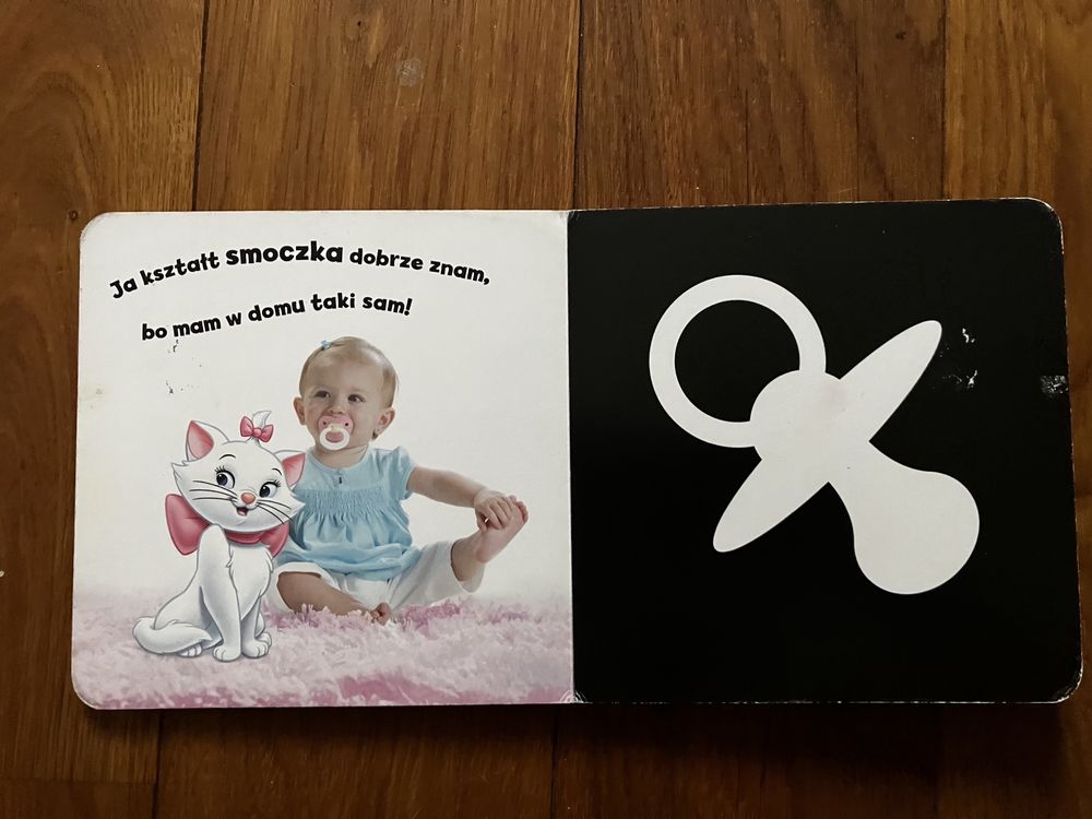 Zabawki kontrasty książeczka książka Disney baby