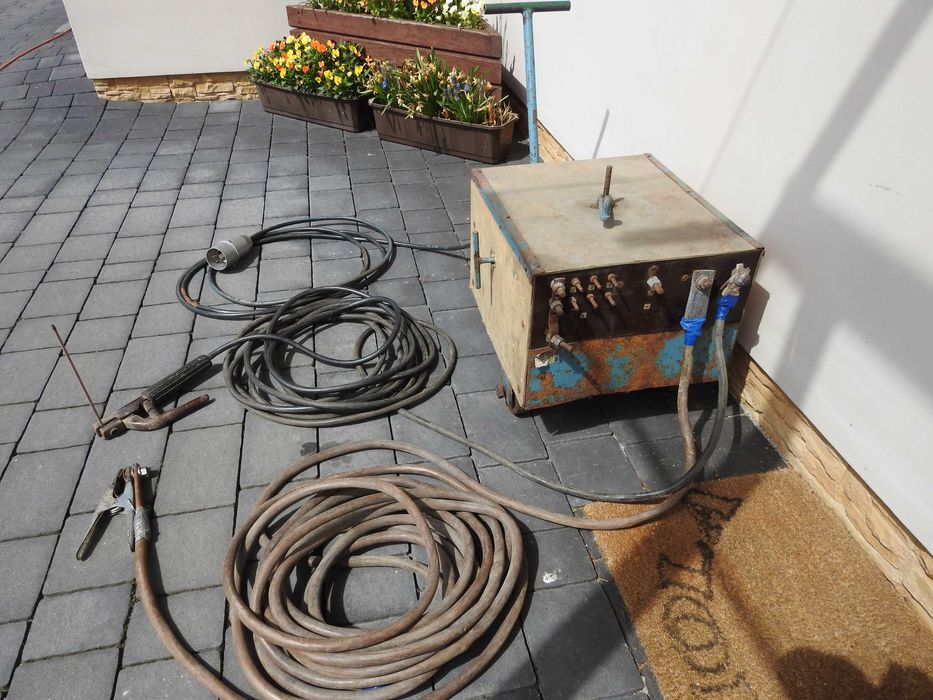 Spawarka transformatorowa z rozruchem i prostownikiem na 230V lub 400V