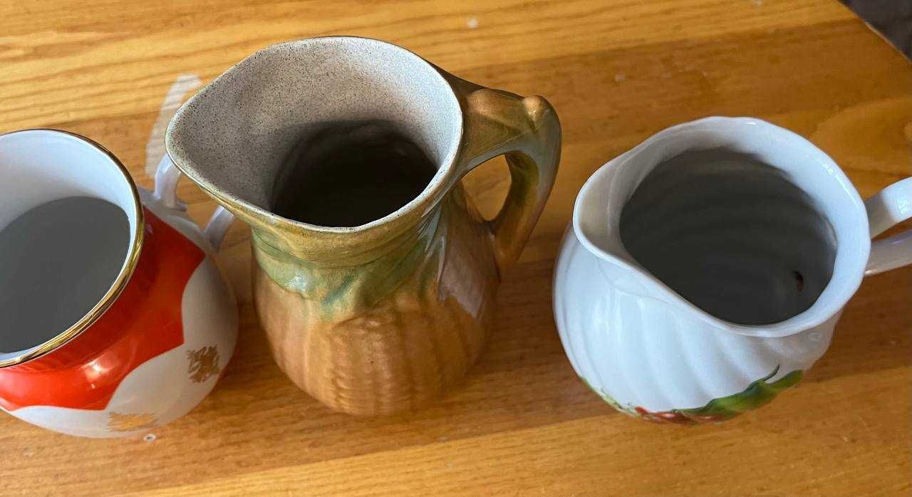 Фаянсовые кувшины  Голубого нет