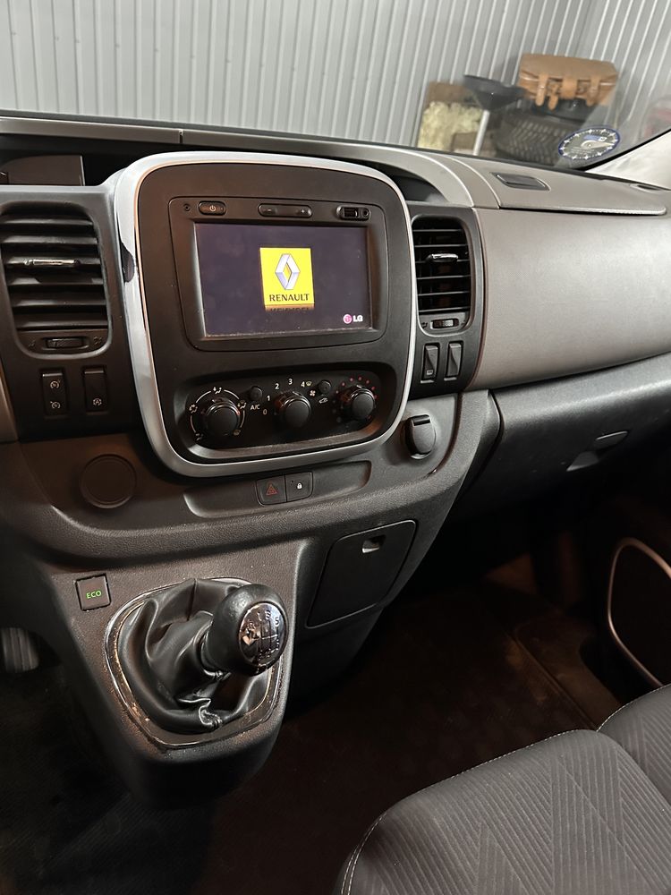 Запчастини б/у Renault Trafic 3  трафік 3