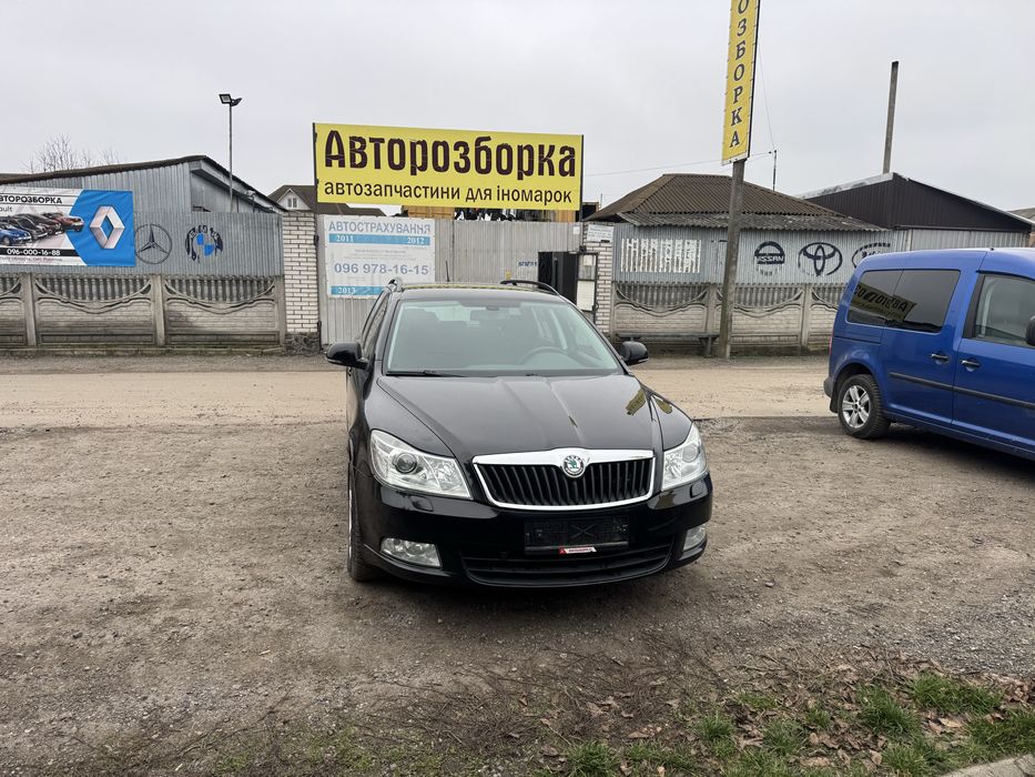 Комплектний перед Skoda A5 Шкода а5 бампер крила капот фари 1Z1Z-9910