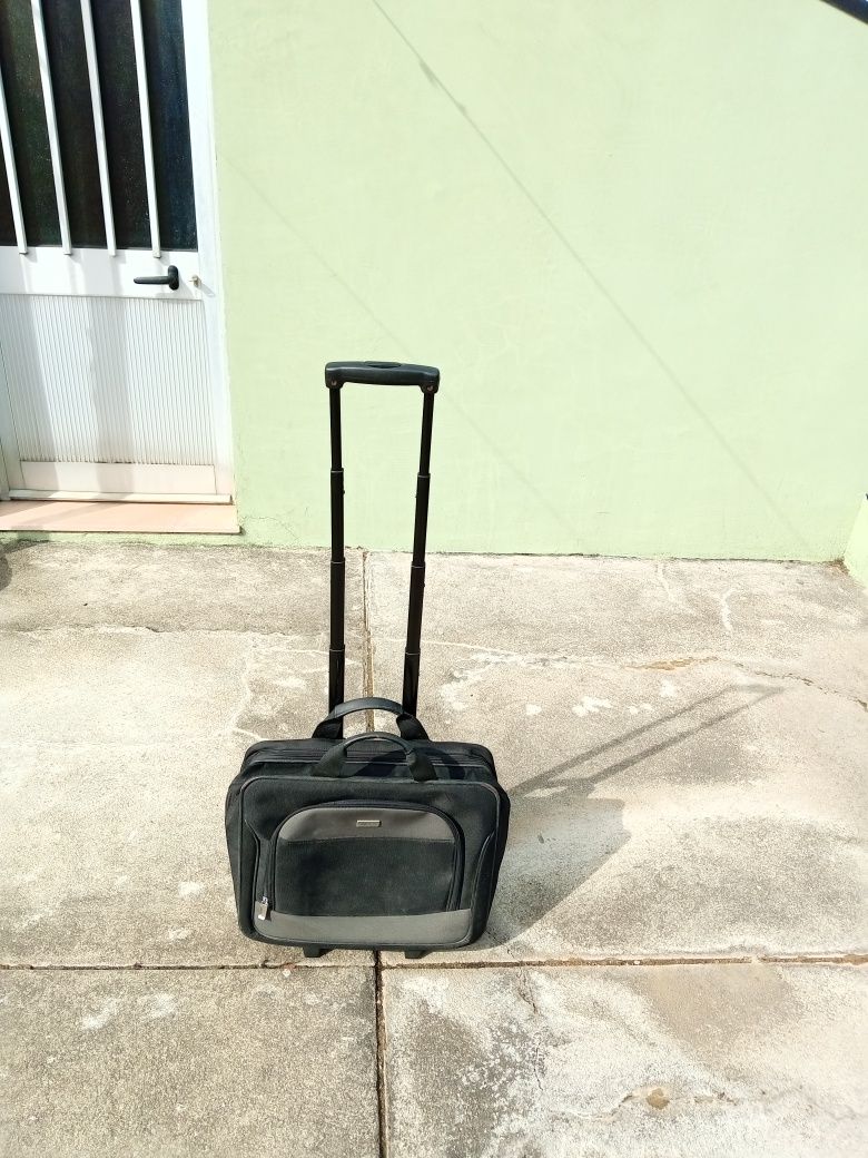 Mala viagem com rodas