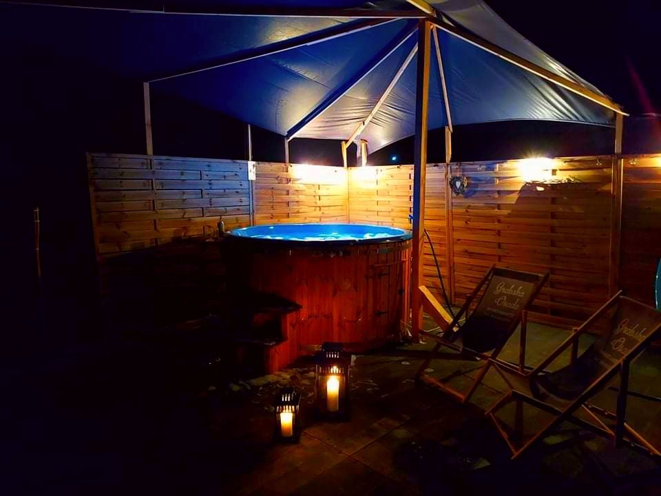 Sauna ,  Jakuzzi , noclegi  przy Suntago, Wręcza