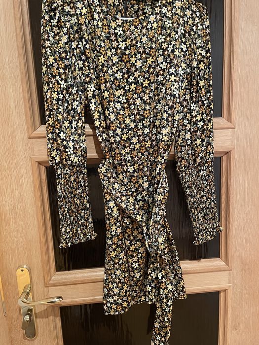 Sukienka zara rozmiar M