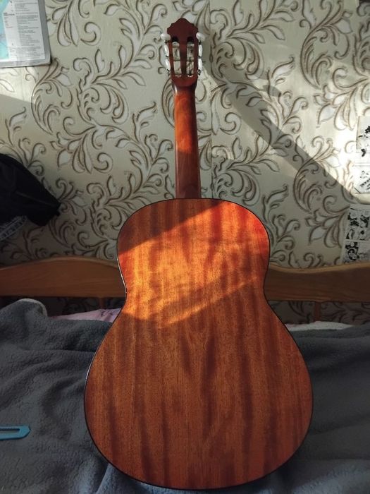 Продаж гітари в доброму стані,