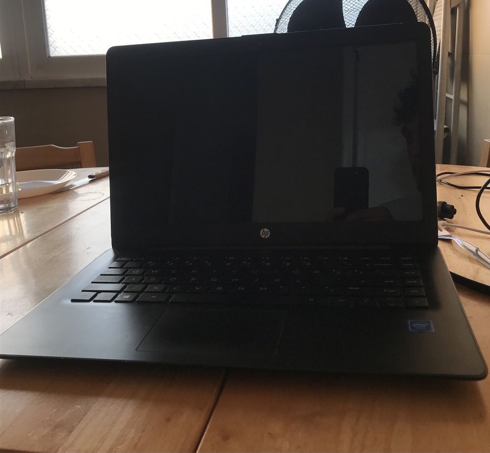 Laptop HP Stream 14 com carregador