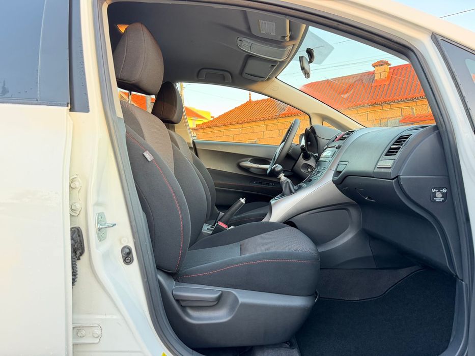 Toyota Auris 1.4 D4D Sport