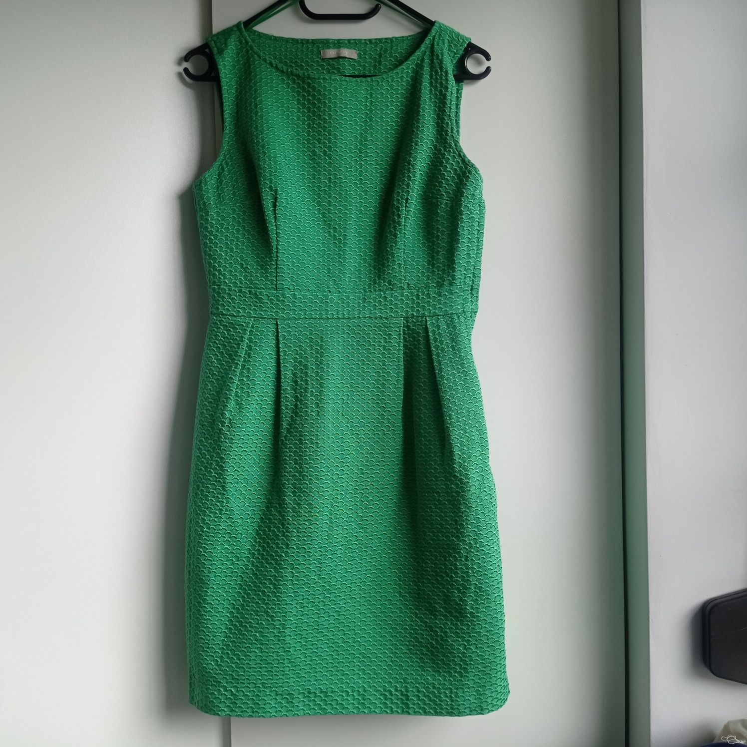 Sukienka zielona . Orsay. 36