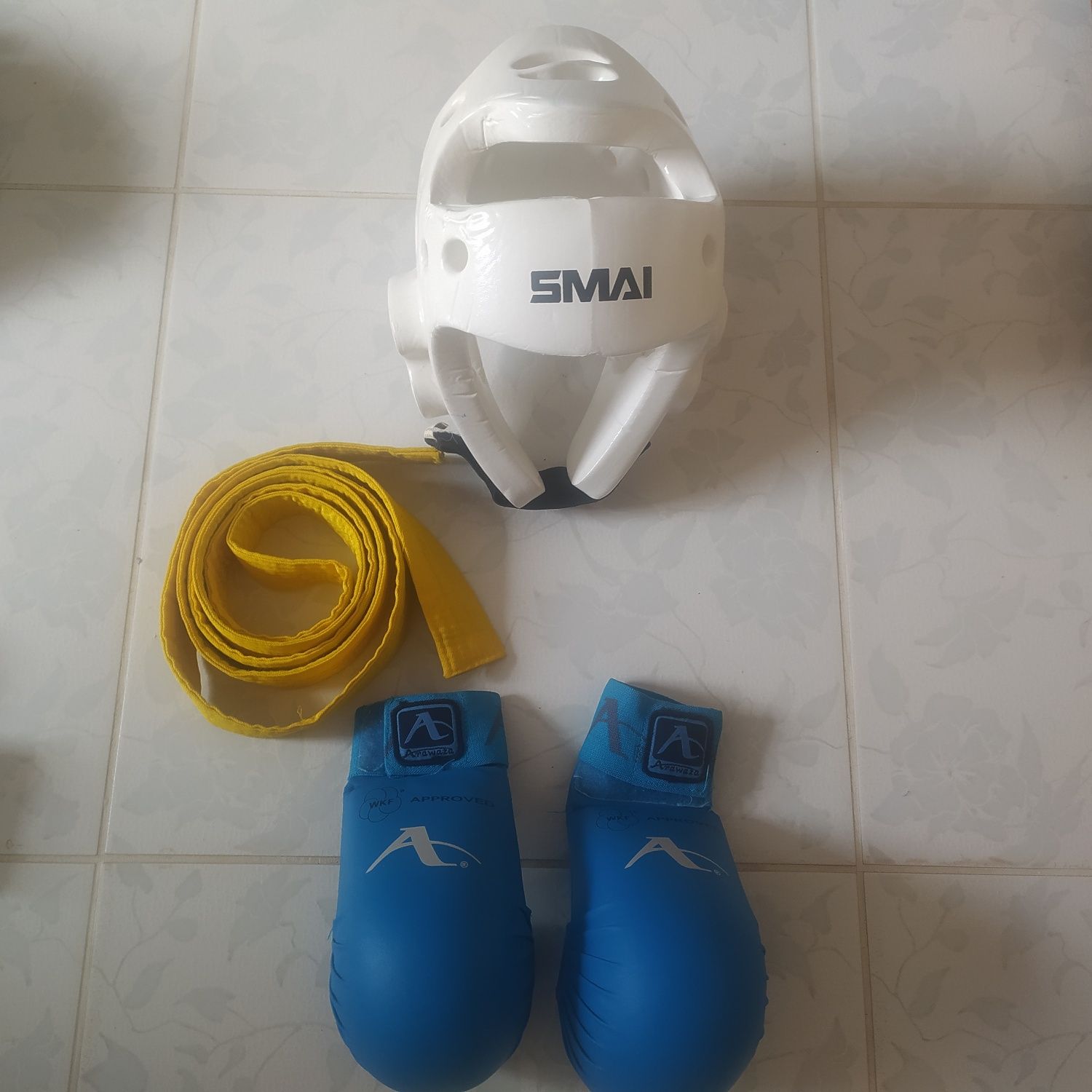 Дитячий захист для карате WKF розмір М.