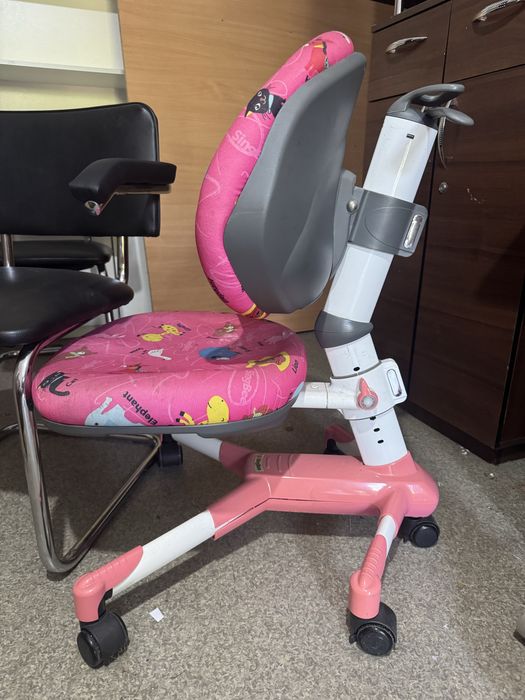 Стільці Mealux та парти