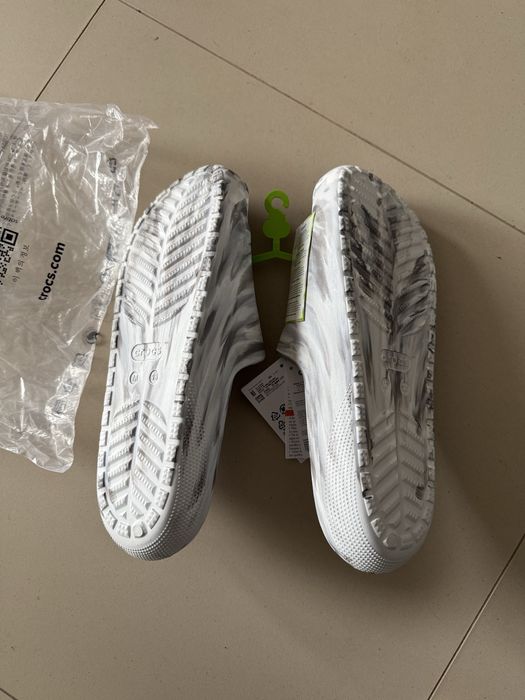 Шльопанці тапочки