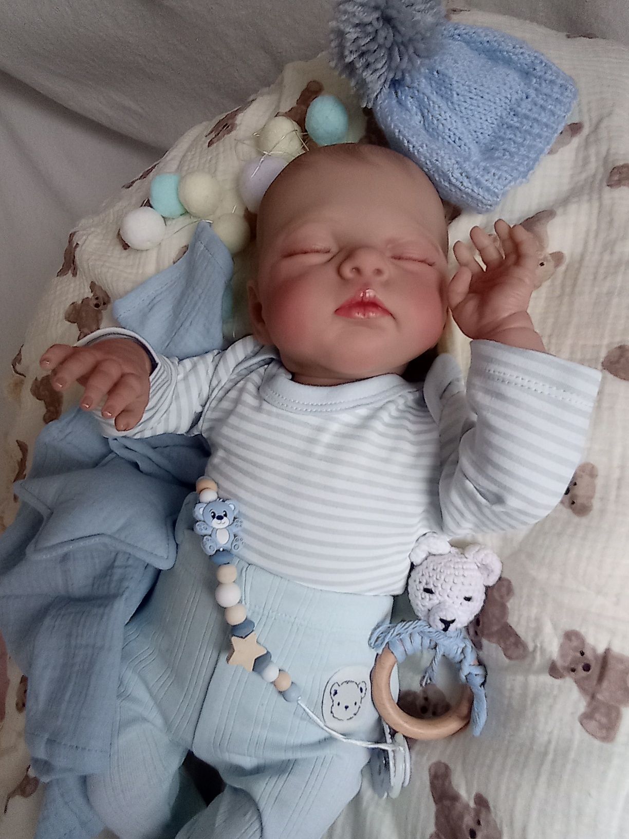 Lalka w typie reborn z wyprawką jak prawdziwe niemowle
