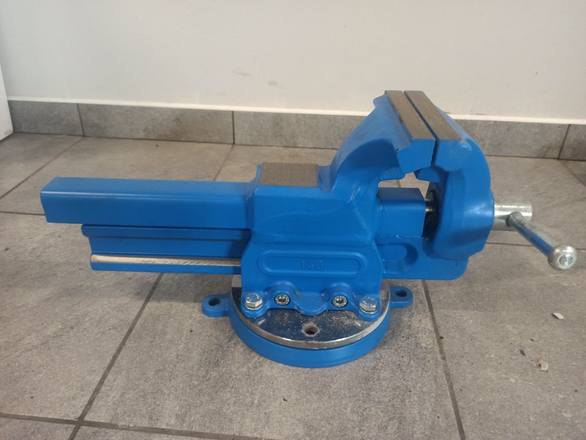 Nowe imadło stalowe obrotowe 140 mm