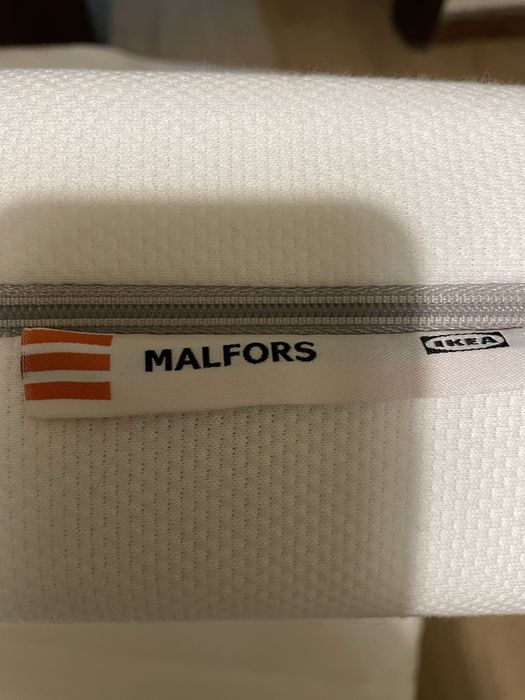 Colchao de solteiro IKEA
