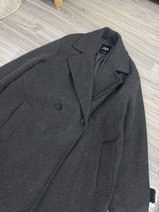 Пальто графітового кольору zara с-м
