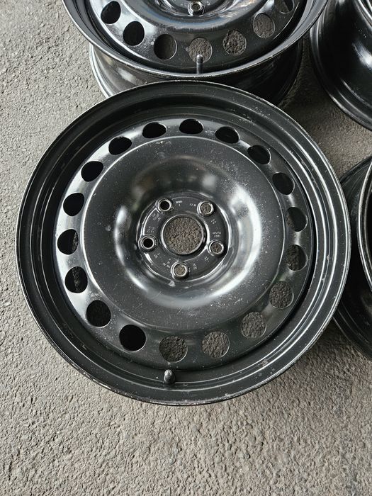 Felgi Stalowe Tiguan Passat Golf T-Rock 17 Cali 5x112 6.5J17 ET38