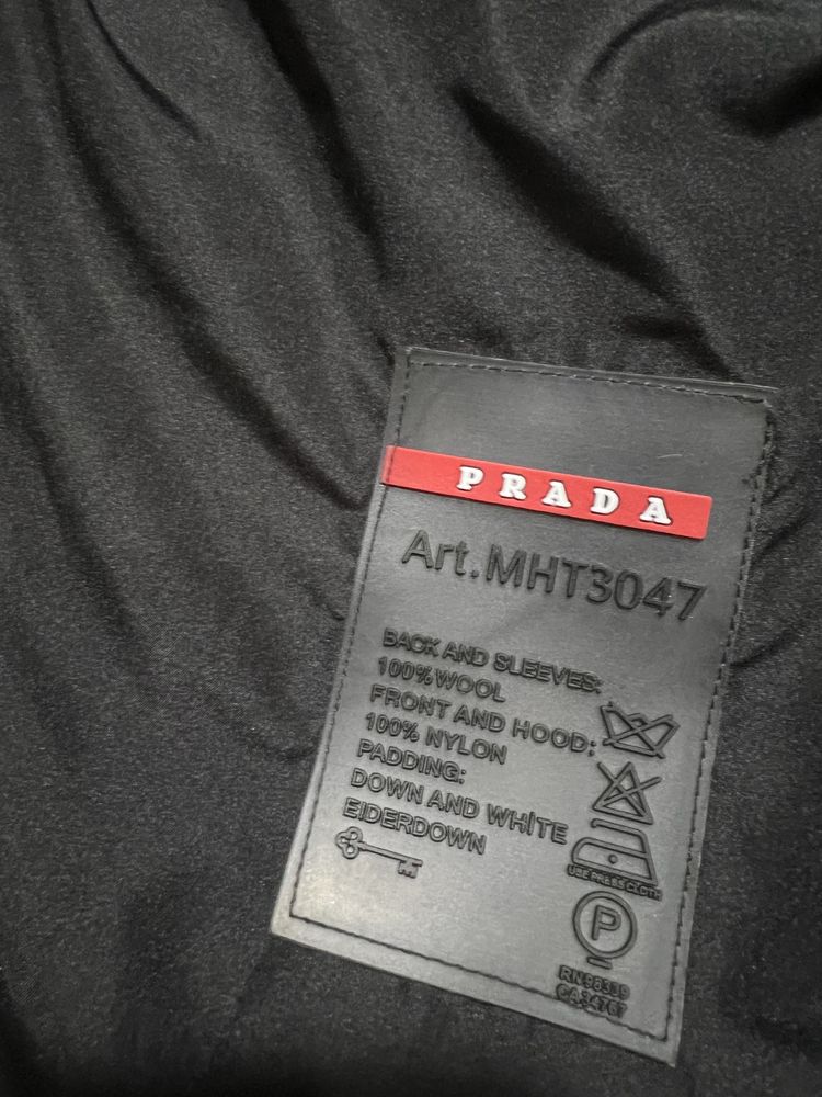Чоловіча зимова куртка Prada