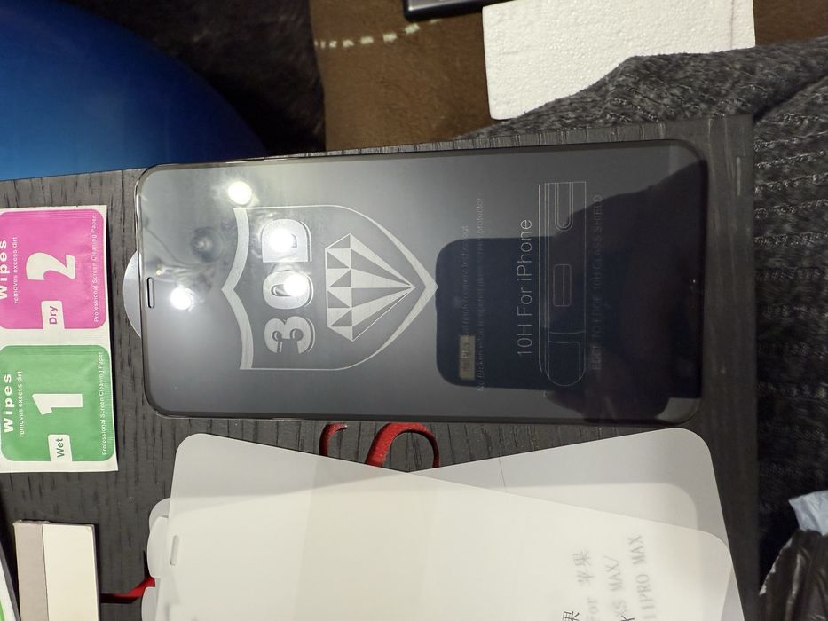 Защитные пленки и стекла на iPhone 11 Pro Max и 14 Pro Max